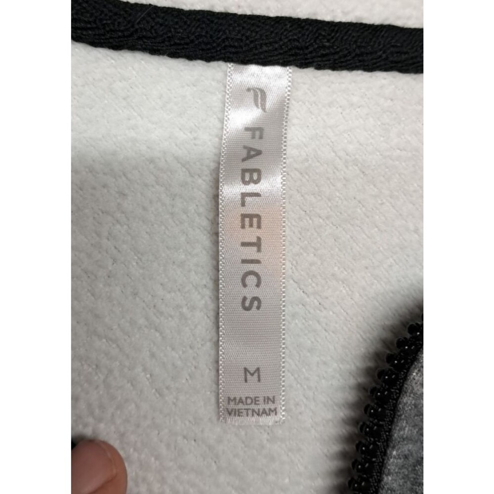 Fabletics Jacket Hoodie Womens Sz Medium Sweatshirt Hooded Long Sleeve Sweater - Picture 5 of 9
